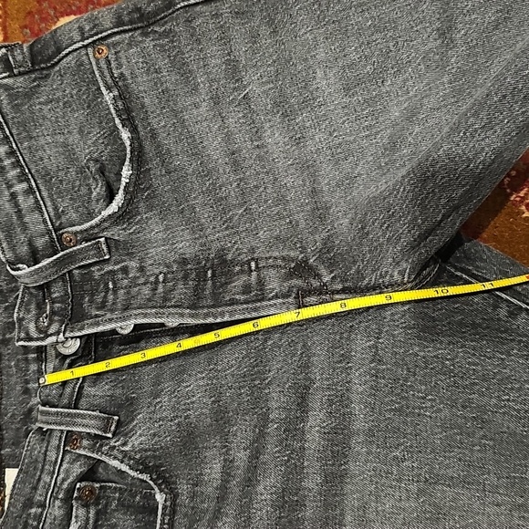 Levi's Women's Black Jeans - Picture 8 of 8